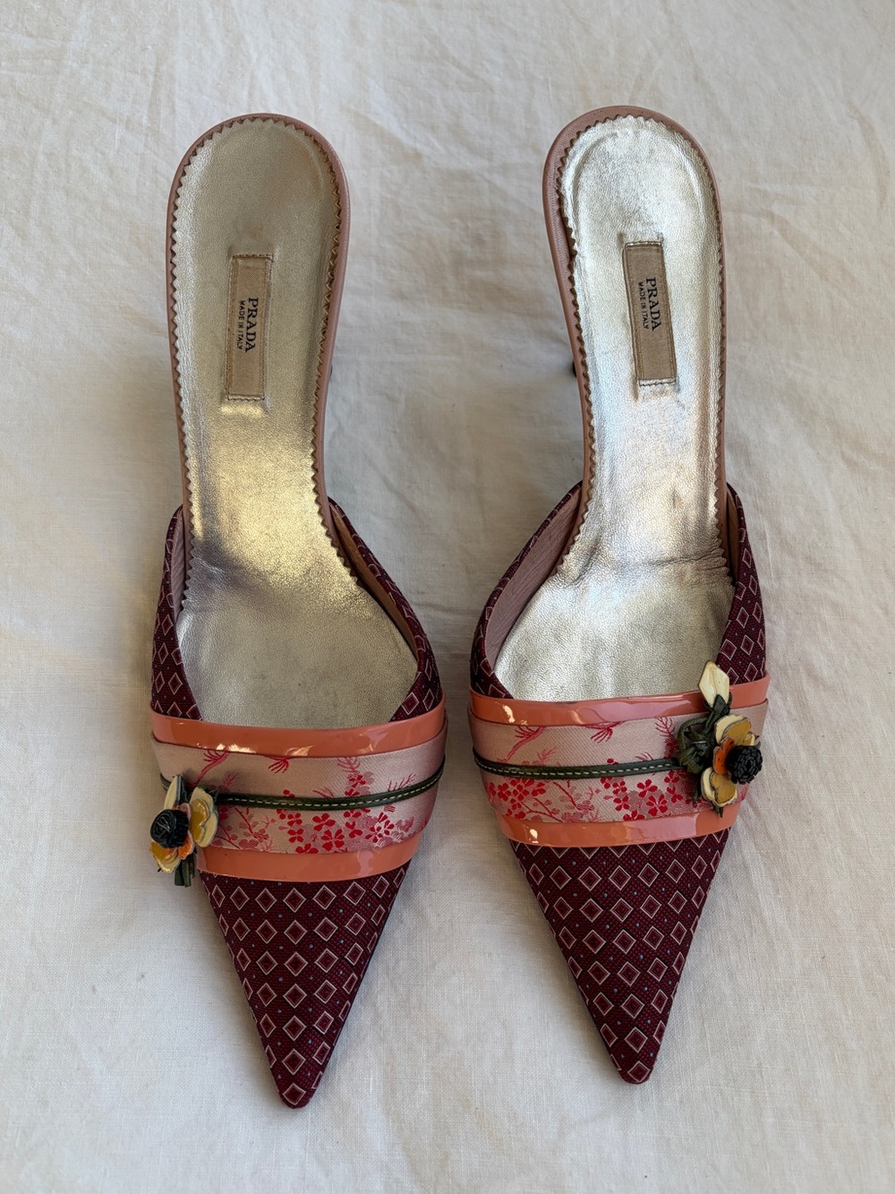Vintage Prada SS 2003 Kimono Japanese Rosette Pointy Toe Mules Kitten Heels Red